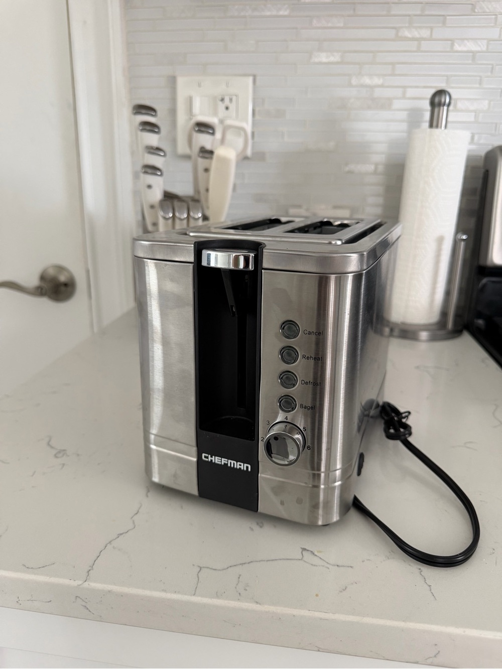 Chefman Stainless Steel 2-Slice Toaster - Silver - Picture 3 of 4